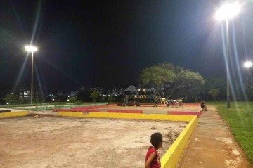 Nayara conta que, hoje, o local abriga fundações de concreto abandonadas -  (crédito: Material cedido ao Correio)