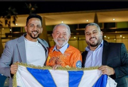 O repasse não seria feito apenas para a escola que vai homenagear o presidente Lula -  (crédito: Divulgação/Acadêmicos de Niterói) -O repasse não seria feito apenas para a escola que vai homenagear o presidente Lula -  (crédito: Divulgação/Acadêmicos de Niterói)