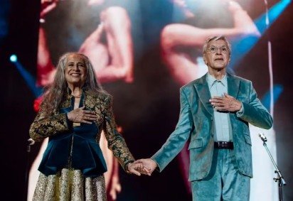 <p>Caetano Veloso e Maria Bethânia estão entre os indicados ao Grammy 2026 na categoria Melhor Álbum de Música Global com Caetano e Bethânia Ao Vivo, registro de uma turnê histórica que reuniu os irmãos após décadas.</p>
 -  (crédito:  Divulgação)