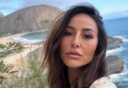 Em entrevista à revista Quem, a japa mais querida do Brasil refletiu sobre como foi importante construir um olhar gentil sobre si mesma neste processo -  (crédito: Observatorio dos Famosos) -Em entrevista à revista Quem, a japa mais querida do Brasil refletiu sobre como foi importante construir um olhar gentil sobre si mesma neste processo -  (crédito: Observatorio dos Famosos)