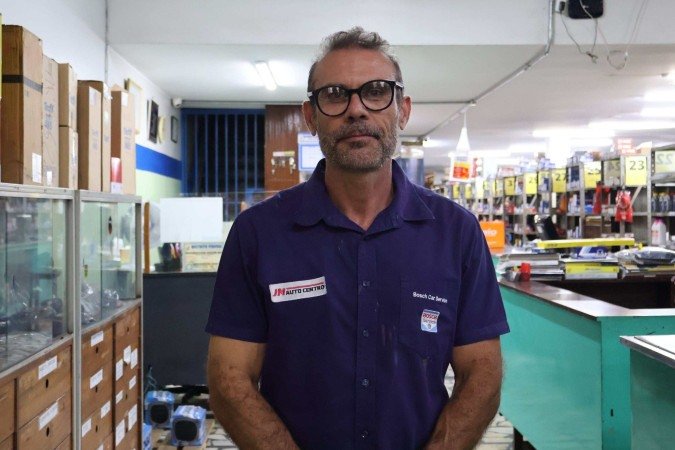  30/01/2026 Bruna Gaston CB/DA Press. Fechamento da Induspina auto peças, Asa sul. Ernani Silva, encarregador
      