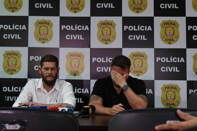 30/01/2026 Bruna Gaston CB/DA Press. 38 Delegacia de Vicente Pires. Caso Pedro Turra. Robert Halex, advogado. Flavio Henrique Toming, tio da vítima. Pablo Aguiar, delegado
- (crédito: Bruna Gaston CB/DA Press) 30/01/2026 Bruna Gaston CB/DA Press. 38 Delegacia de Vicente Pires. Caso Pedro Turra. Robert Halex, advogado. Flavio Henrique Toming, tio da vítima. Pablo Aguiar, delegado
- (crédito: Bruna Gaston CB/DA Press)