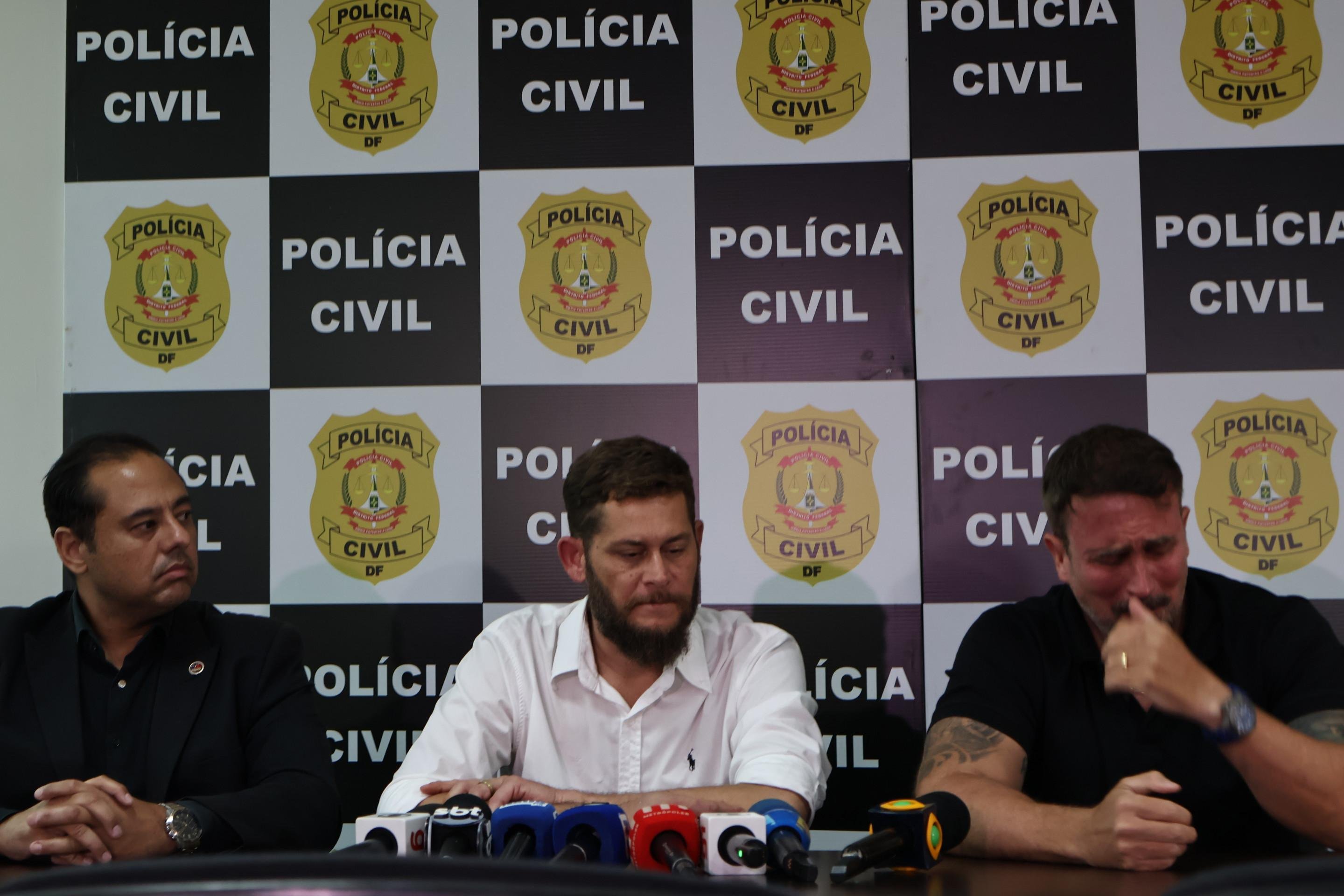  30/01/2026 Bruna Gaston CB/DA Press. 38 Delegacia de Vicente Pires. Caso Pedro Turra. Robert Halex, advogado. Flavio Henrique Toming, tio da v&iacute;tima. Pablo Aguiar, delegado       