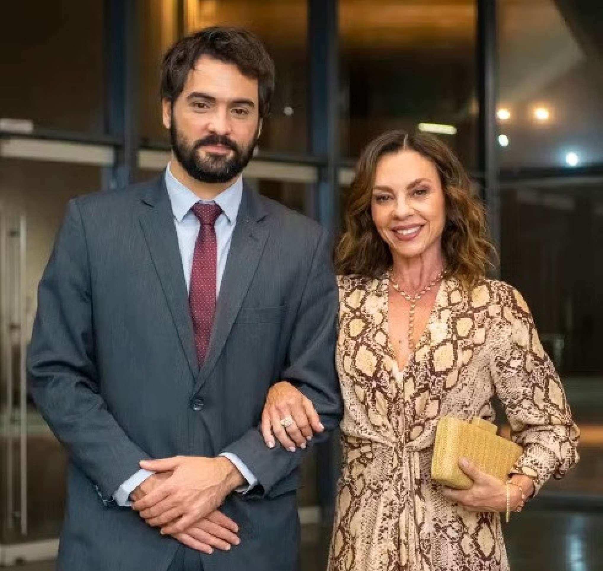 Com Tulio Starling:  m&atilde;e madura em Tr&ecirc;s Gra&ccedil;as