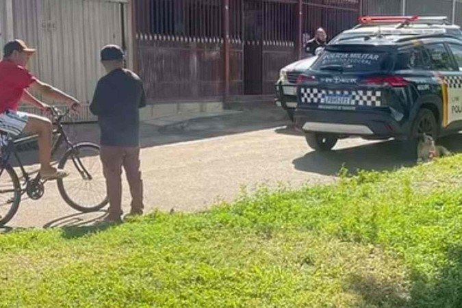 Sobrinho mata tio a facadas em Samambaia Norte - (crédito: Samambaia Mil Graus/Divulgação) Sobrinho mata tio a facadas em Samambaia Norte - (crédito: Samambaia Mil Graus/Divulgação)