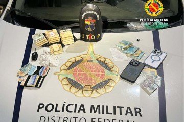 PMDF intercepta dupla com mais de 48 mil reais escondidos em veículo na Asa Norte -  (crédito: PMDF/Divulgação)
