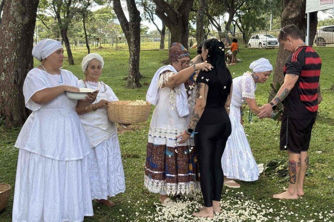 Público foi recebido com banhos de cheiro - (crédito: Isabela Berrogain/CB/D.A Press) Público foi recebido com banhos de cheiro - (crédito: Isabela Berrogain/CB/D.A Press)