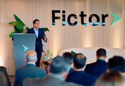 Fundada em 2007 por Rafael Góis, empresa surgiu na tecnologia e se expandiu para finanças, alimentos, energia, infraestrutura e imóveis -  (crédito: Divulgação/Grupo Fictor ) -Fundada em 2007 por Rafael Góis, empresa surgiu na tecnologia e se expandiu para finanças, alimentos, energia, infraestrutura e imóveis -  (crédito: Divulgação/Grupo Fictor )