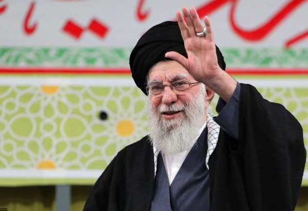 Ataque foi direcionado ao complexo de Ali Khamenei, conhecido como Beyt-e Rahabari -  (crédito: Khamenei.IR/HO/AFP)