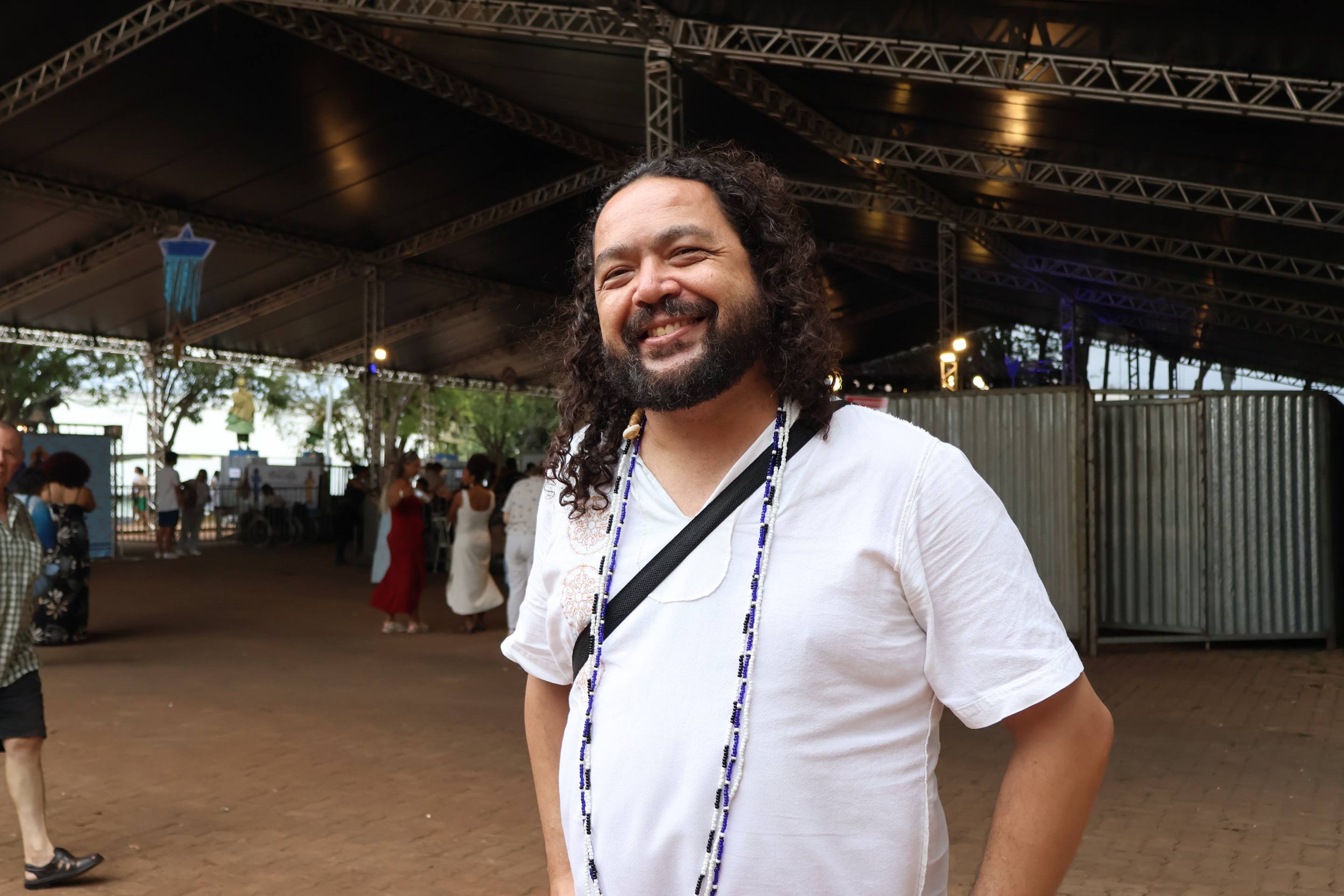  Festa das &aacute;guas na Pra&ccedil;a dos Orix&aacute;s. Na Foto Rog&eacute;rio de Oll&aacute;, pai de santo