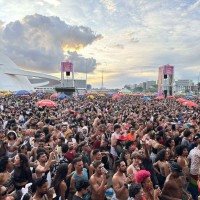 Foliões costumam lotar a área do Museu Nacionalda República -  (crédito:  Breno Lopes/ASCOM/SECEC-DF)