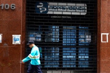 A RioPrevidência nega qualquer irregularidade e afirma que atuou dentro das normas aplicáveis - (crédito: Tânia Rêgo/Agência Brasil) A RioPrevidência nega qualquer irregularidade e afirma que atuou dentro das normas aplicáveis - (crédito: Tânia Rêgo/Agência Brasil)