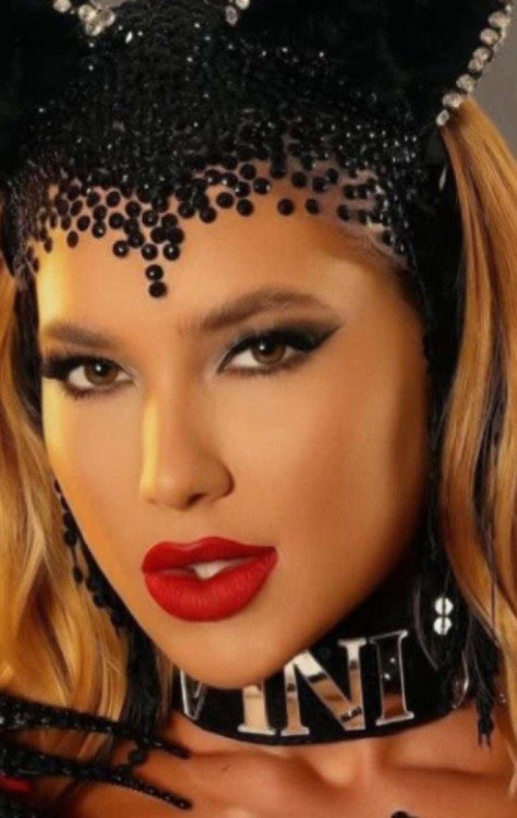 Virginia choca ao usar coleira com nome de Vini Jr. e é detonada -  (crédito: Reprodução/Instagram)