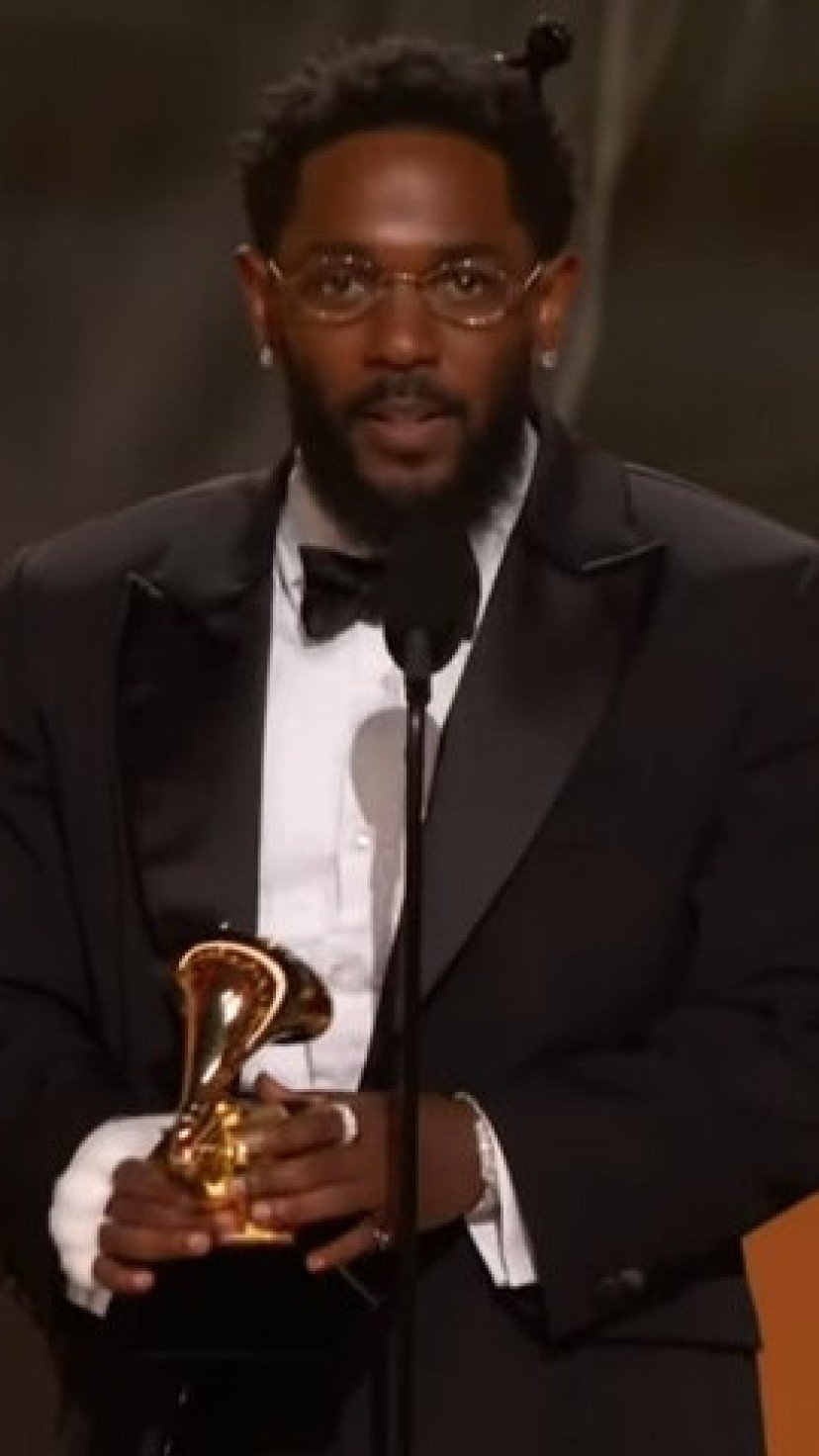 Kendrick Lamar faz história e se torna o rapper mais premiado do