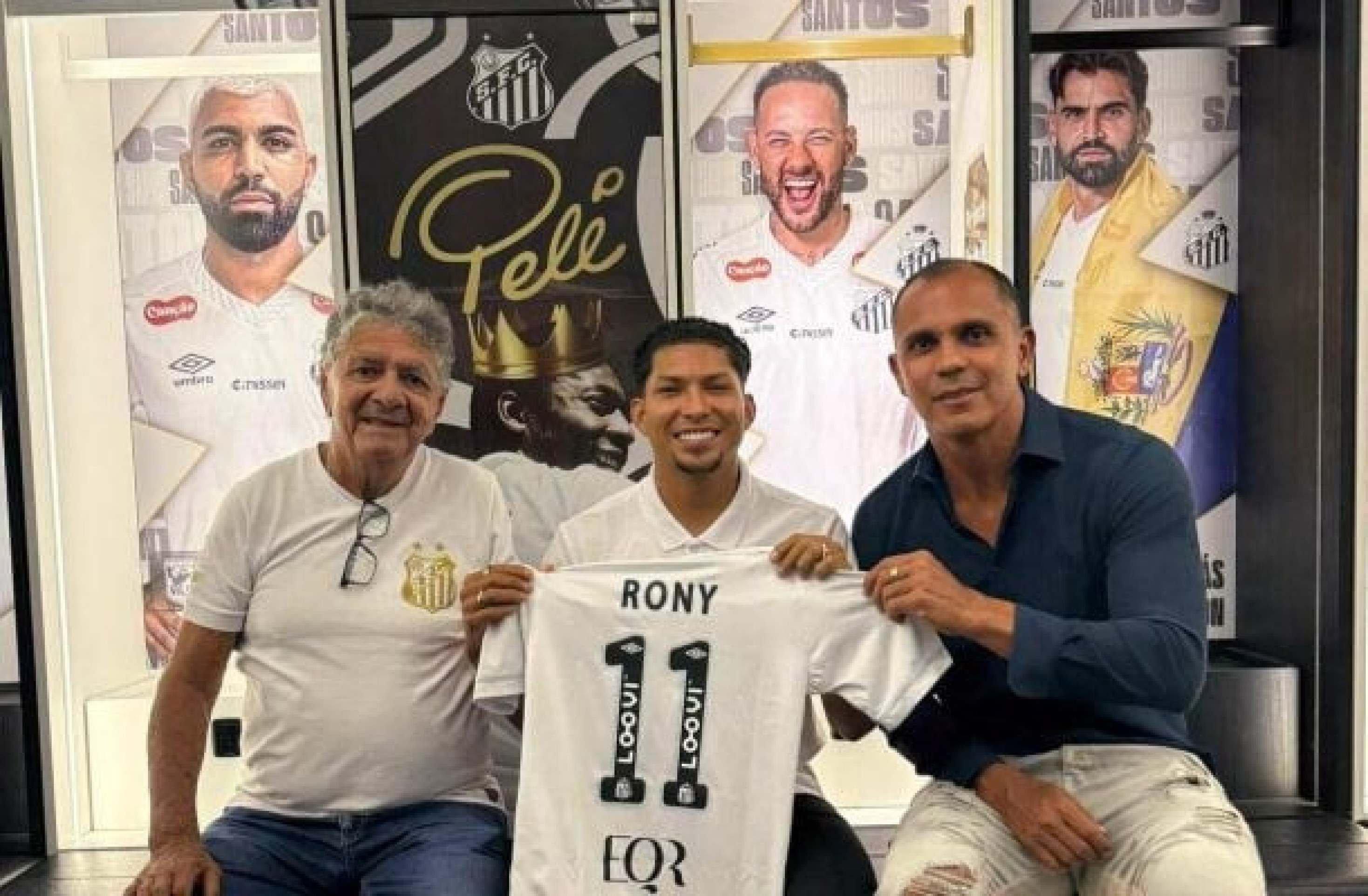 Rony foi apresentado pelo Santos nesta terça-feira -  (crédito: Foto: Divulgação/Santos)