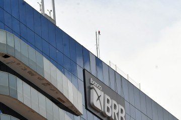 Conselho de Sa&uacute;de questionam uso de im&oacute;vel da Sa&uacute;de em socorro ao BRB -  (crédito:  Ed Alves CB/DA Press)