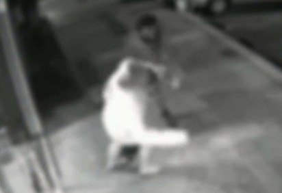 Mulher é agredida com soco em frente a distribuidora de bebidas em Águas Claras -  (crédito: Cedido ao Correio) -Mulher é agredida com soco em frente a distribuidora de bebidas em Águas Claras -  (crédito: Cedido ao Correio)