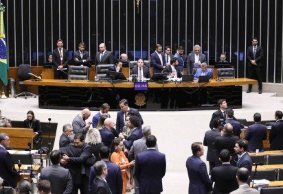 A votação dos projetos que elevam os salários do Legislativo para além do teto constitucional foi marcada por intensos debates  -  (crédito:  Kayo Magalhaes) -A votação dos projetos que elevam os salários do Legislativo para além do teto constitucional foi marcada por intensos debates  -  (crédito:  Kayo Magalhaes)