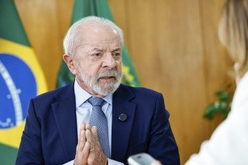  Lula, durante entrevista ao portal UOL,  no Palácio do Planalto -  (crédito: Ricardo Stuckert/PR)