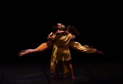 A obra Raízes em Movimento será apresentada dos dias 6 a 8 de fevereiro no Espaço Cultural Renato Russo -  (crédito: Divulgação/Companhia Afro Contemporânea Corpus Entre Mundos )