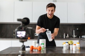 O Brasil consolidou-se como o terceiro maior mercado consumidor de suplementos alimentares do mundo
- (crédito: Freepik) O Brasil consolidou-se como o terceiro maior mercado consumidor de suplementos alimentares do mundo
- (crédito: Freepik)