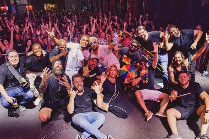 Bloco Eduardo e Mônica agita o complexo Cordel em Águas Claras