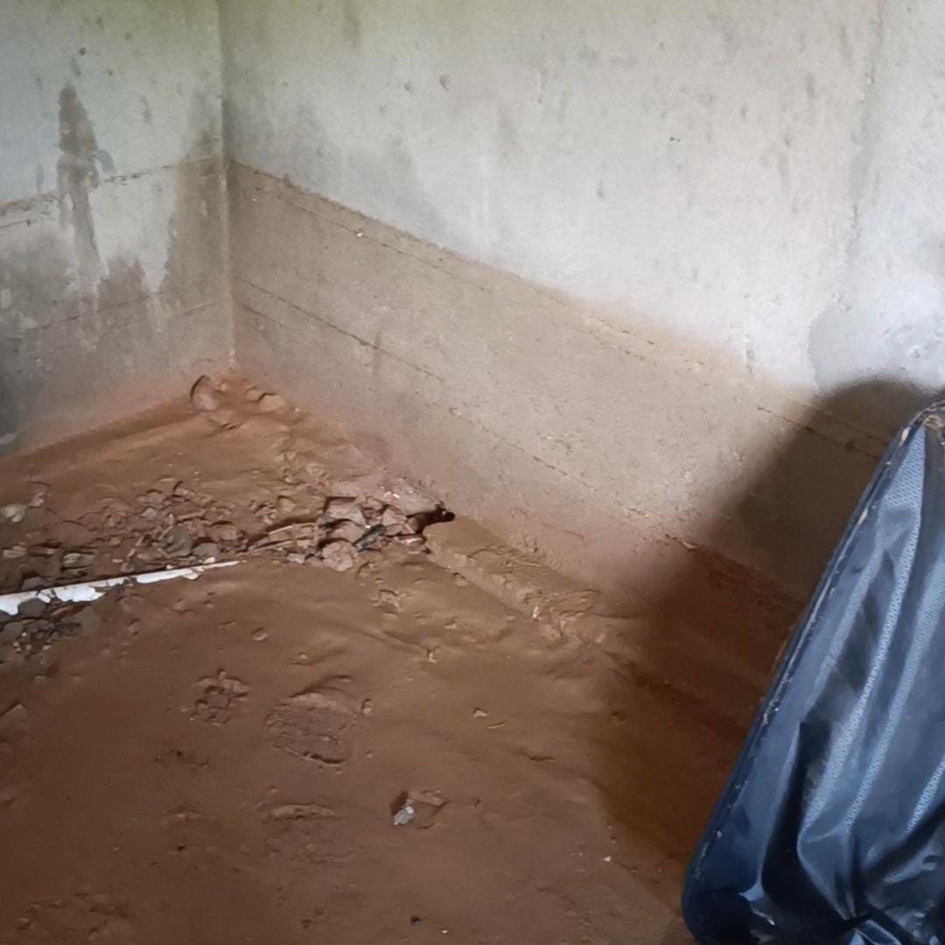 Altura em que chegou a &aacute;gua