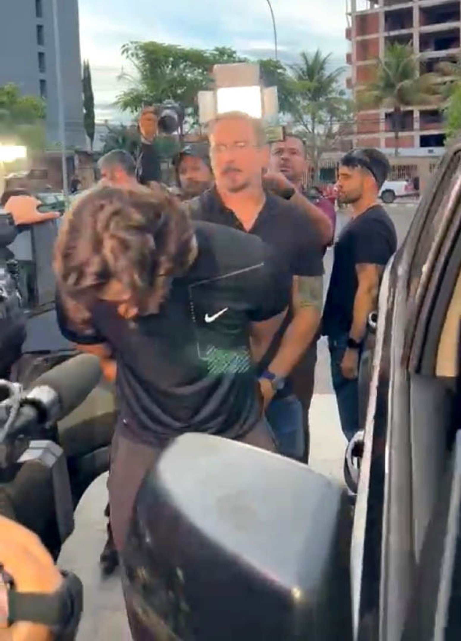  Chegada de Pedro Turra na 38&ordf; Delegacia de Pol&iacute;cia em Vicente Pires