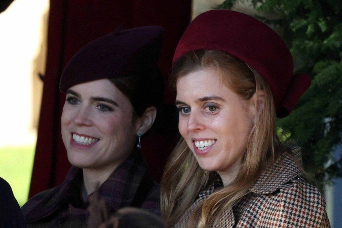 Ao longo dos anos, as princesas frequentemente compareceram a eventos com sua mãe - (crédito: Mark Cuthbert/UK Press via Getty Images) Ao longo dos anos, as princesas frequentemente compareceram a eventos com sua mãe - (crédito: Mark Cuthbert/UK Press via Getty Images)