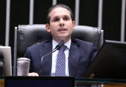 Motta destacou que a mudança na jornada de trabalho envolve impactos significativos na economia e nas relações de trabalho -  (crédito: Vinicius Loures/Câmara dos Deputados) -Motta destacou que a mudança na jornada de trabalho envolve impactos significativos na economia e nas relações de trabalho -  (crédito: Vinicius Loures/Câmara dos Deputados)