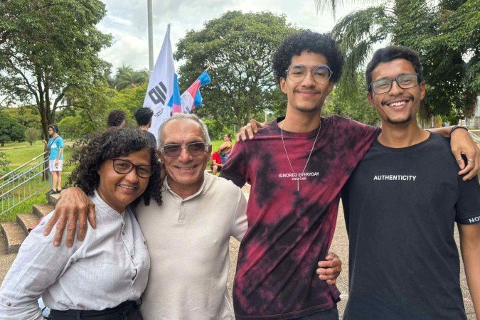 João Ibiapina e família esperam pelo resultado