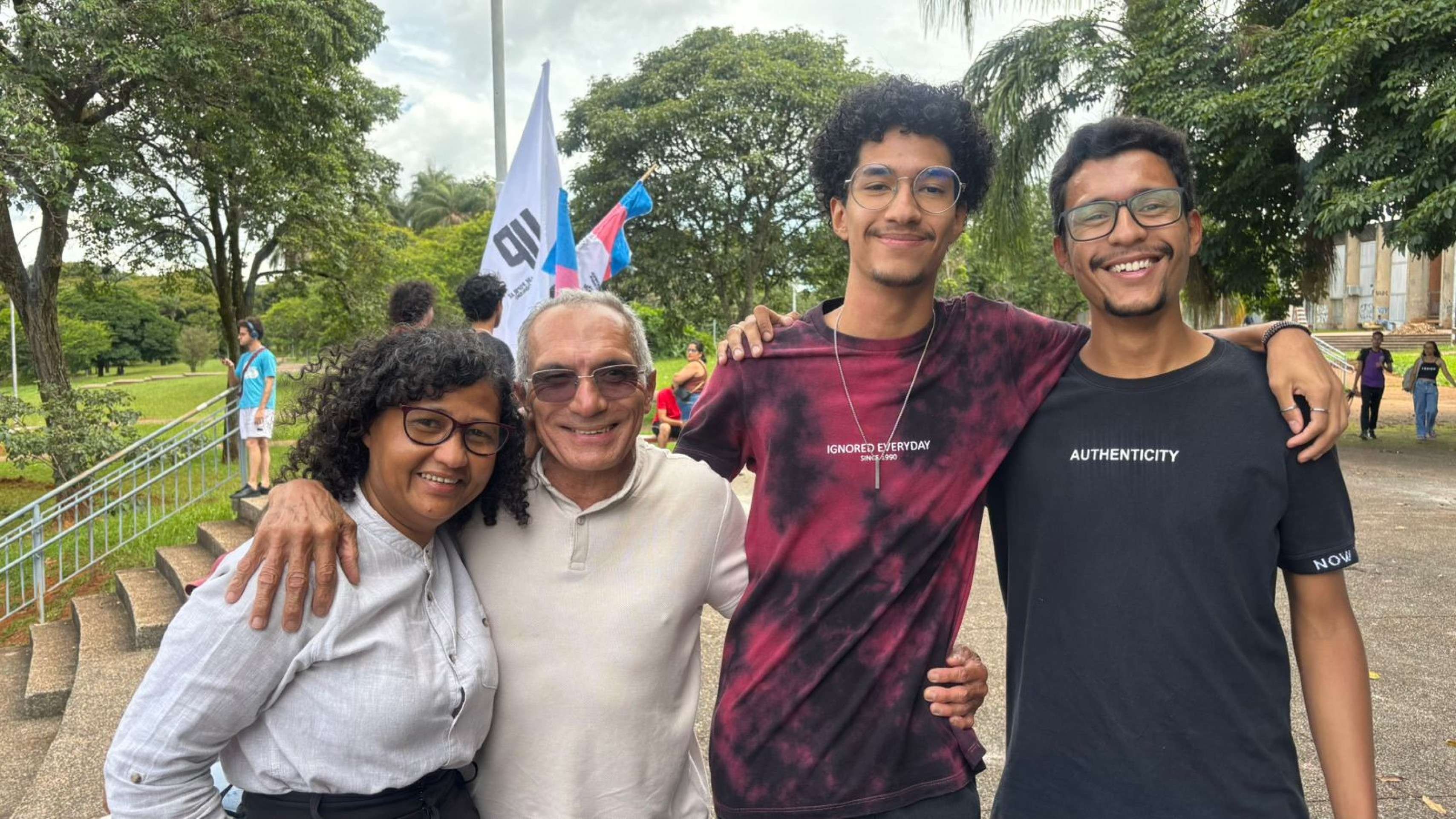 Jo&atilde;o Ibiapina e fam&iacute;lia esperam pelo resultado