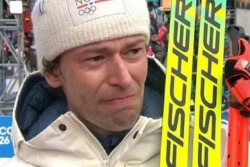 Sturla Holm Laegreid ficou em terceiro lugar nos 20 quilômetros individuais masculinos de esqui -  (crédito: Reprodução/NRK)