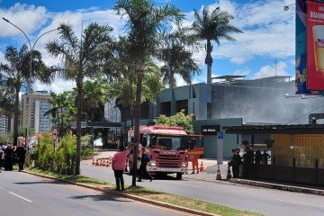 O princípio de incêndio foi contido pelo CBMDF em 10 minutos -  (crédito: Ana Carolina Alli/CB/D.A Press)
