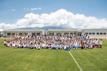 Acordo marca novo movimento de expansão nacional do modelo de formação, integrando o futebol ao ambiente escolar -  (crédito: Divulgação)