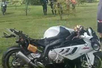 Motociclista morre após colisão com carro em balão -  (crédito: Reprodução/Ceilândia Muita Treta)