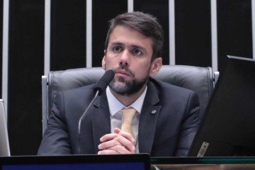 Fim da escala 6x1 avança no Congresso. União Brasil defende celeridade na CCJ -  (crédito: Bruno Spada/Câmara dos Deputados)