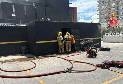 Princípio de incêndio em churrascaria mobiliza Corpo de Bombeiros -  (crédito: CBMDF) -Princípio de incêndio em churrascaria mobiliza Corpo de Bombeiros -  (crédito: CBMDF)