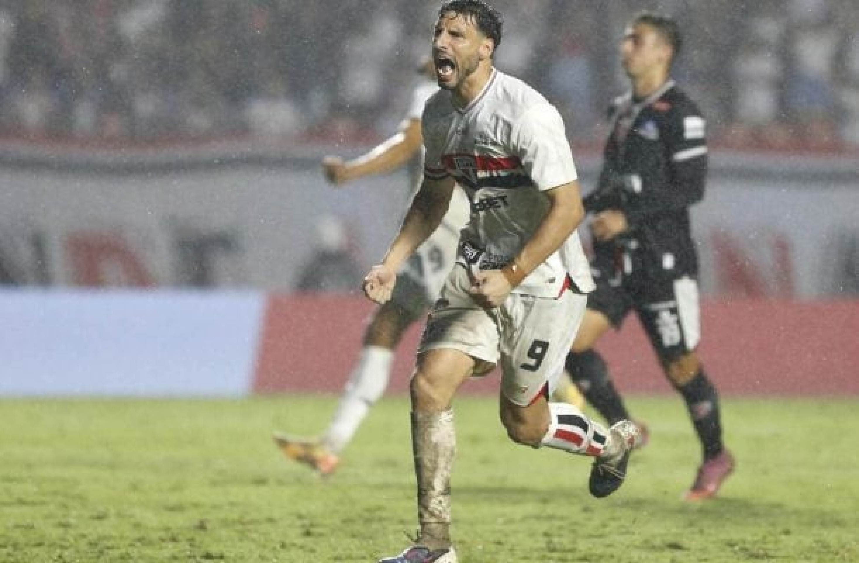 Invicto há quatro jogos, São Paulo vive melhor sequência em seis meses -  (crédito: Foto: Paulo Pinto / São Paulo)