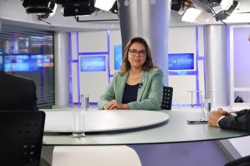  11/02/2026 Bruna Gaston CB/DA Press. CB Poder, Leila Barros, senadora e integrante da Comissão de Assuntos Econômicos. Na bancada Carlos Alexandre de Souza e Ronayre  Nunes
       -  (crédito: Bruna Gaston/CB/D.A Press)