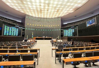 C&acirc;mara dos Deputados est&aacute; esvaziada nas v&eacute;speras do carnaval  -  (crédito: Vanilson Oliveira/CB/DA.Press)