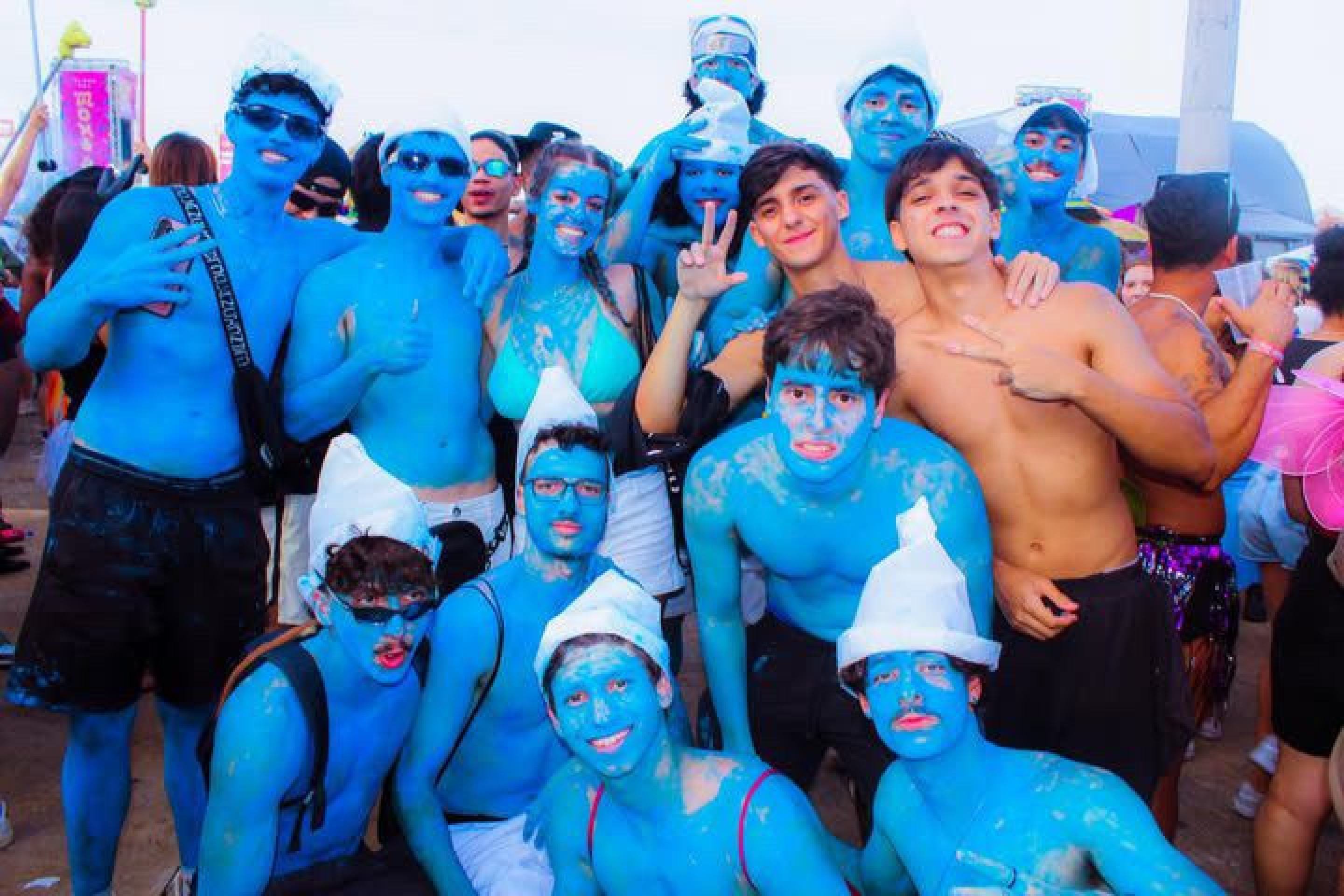 Grupo de amigos saiu de Smurfs em 2025 e, agora, vai de D&aacute;lmatas