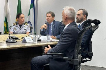Autoridades falam sobre novo critério de abordagem à população em situação de rua para evitar crimes com arma branca -  (crédito: Mila Ferreira)