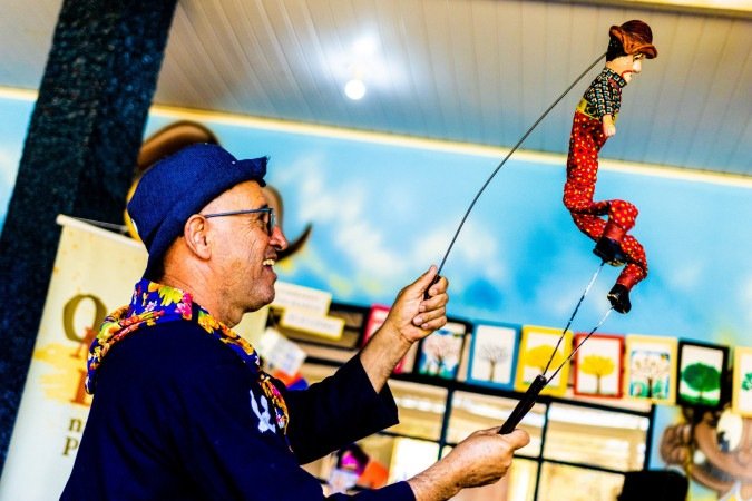 Chico Simões ministra aulas no projeto Escola de Mamulengo - (crédito: Davi Mello) Chico Simões ministra aulas no projeto Escola de Mamulengo - (crédito: Davi Mello)