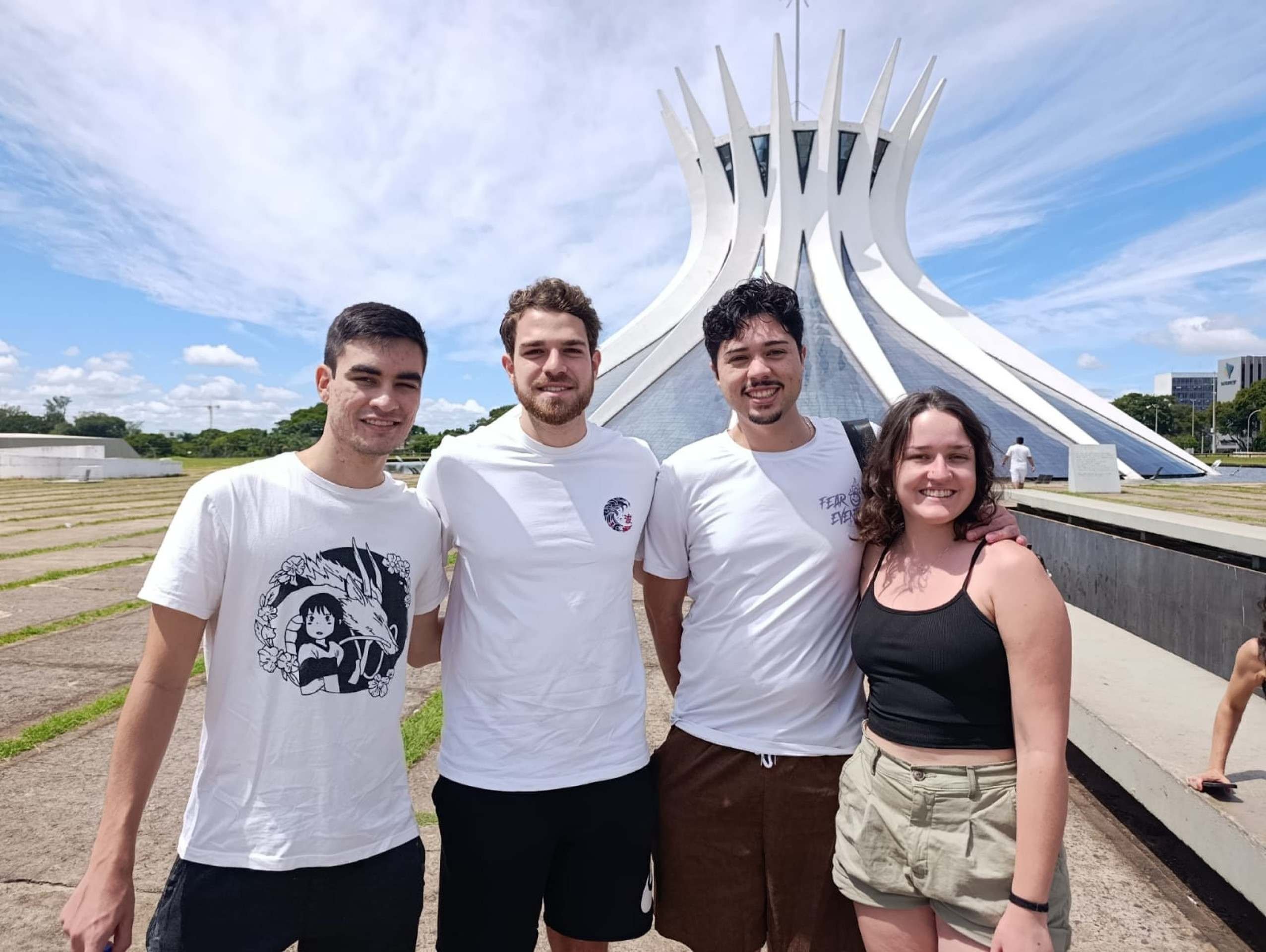 Vitor, Levi, Lemos e Brenda v&atilde;o aproveitar um pouco do carnaval em Bras&iacute;lia antes de irem para a Chapada dos Veadeiros