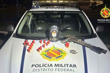 Homem é preso por posse ilegal de arma de fogo no Recanto das Emas
 -  (crédito: PMDF/Divulgação)