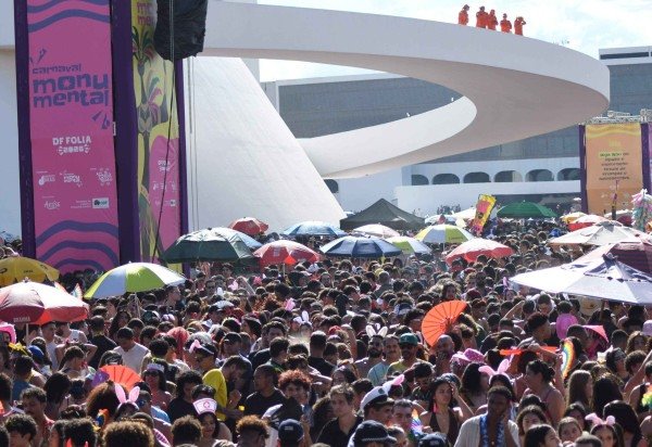  14/02/2026 Crédito: Marcelo Ferreira/CB/D.A Press. Brasil. Brasília - DF -  Carnaval de Brasília 2026 - Bloco do Amor. lcoal Museu da República. -  (crédito:  Marcelo Ferreira/CB/D.A Press)