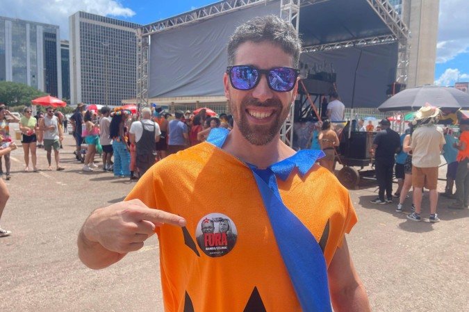 Aparelhinho completa 15 anos e anima primeiro dia de Carnaval no DF