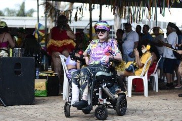 16.02.2026 Minervino Junior CB/DA Press. Carnaval 2026. Bloco Deficiente é a mãe. Anna Carolina - (crédito: Minervino Junior CB/DA Press) 16.02.2026 Minervino Junior CB/DA Press. Carnaval 2026. Bloco Deficiente é a mãe. Anna Carolina - (crédito: Minervino Junior CB/DA Press)