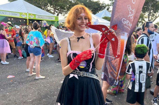  Melissa Roncato participou do primeiro bloquinho da vida no Concentra Mas Não Sai